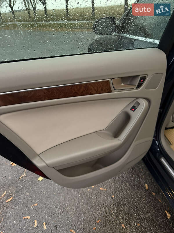 Седан Audi A4 2010 в Владимире фото 51 Седан Audi A4 2010 в Владимире