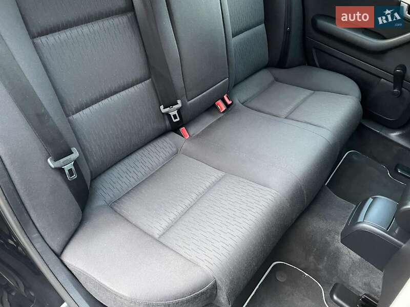 Седан Audi A4 2005 в Кам'янському