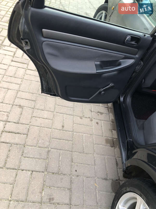 Универсал Audi A4 1997 в Ровно