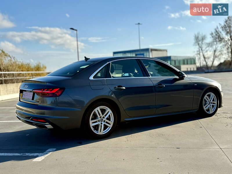 Седан Audi A4 2020 в Киеве