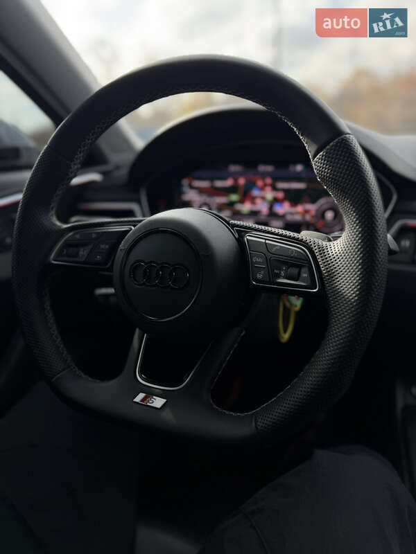 Седан Audi A4 2018 в Новомосковске