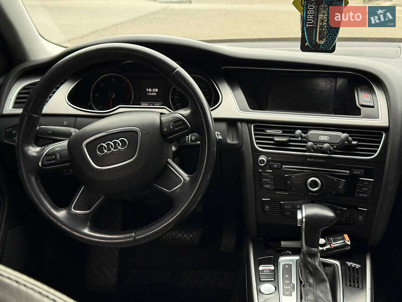 Седан Audi A4 2012 в Запорожье
