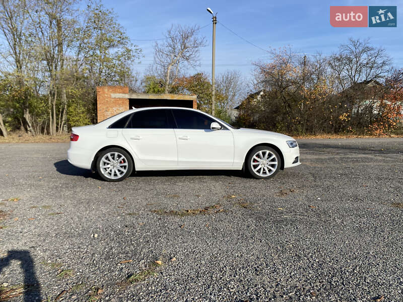Седан Audi A4 2012 в Черкассах
