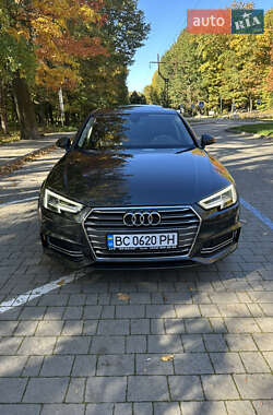 Седан Audi A4 2018 в Львове