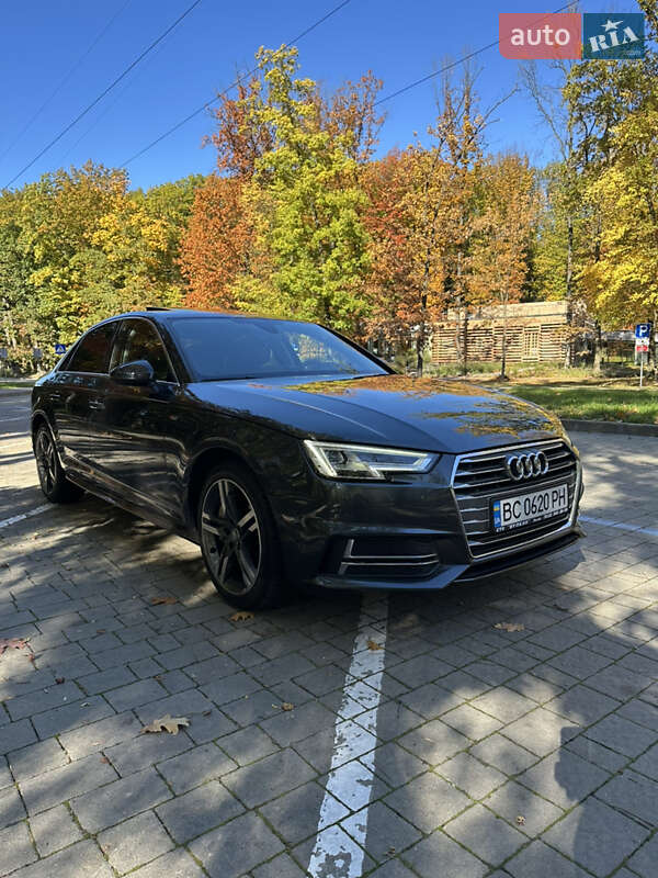 Седан Audi A4 2018 в Львові