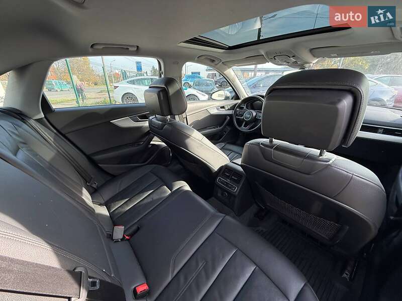 Седан Audi A4 2016 в Луцьку