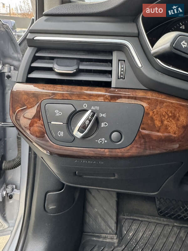 Седан Audi A4 2016 в Тернополі