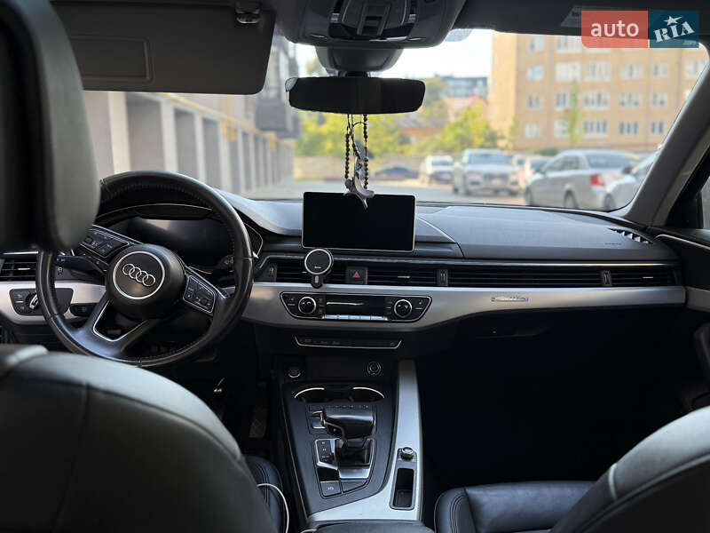 Седан Audi A4 2016 в Івано-Франківську