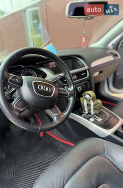 Седан Audi A4 2014 в Гайсине