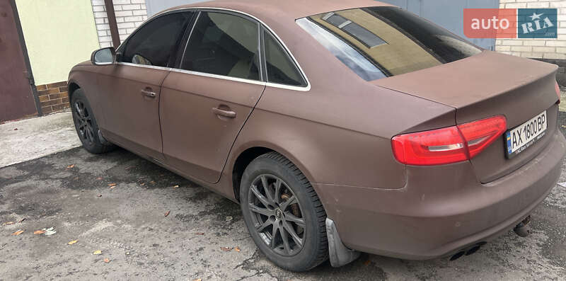 Седан Audi A4 2013 в Киеве