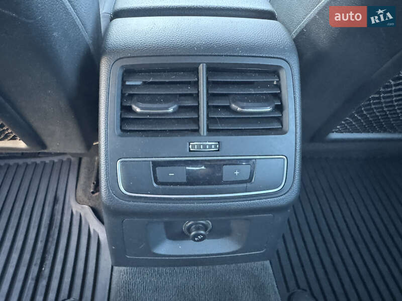 Седан Audi A4 2017 в Луцьку