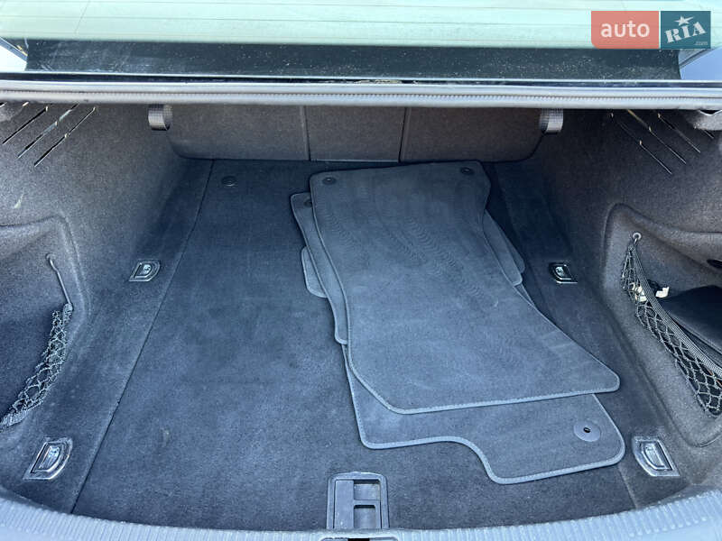 Седан Audi A4 2017 в Луцьку