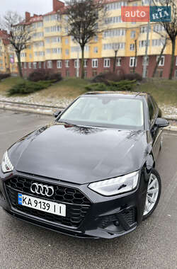 Седан Audi A4 2016 в Киеве