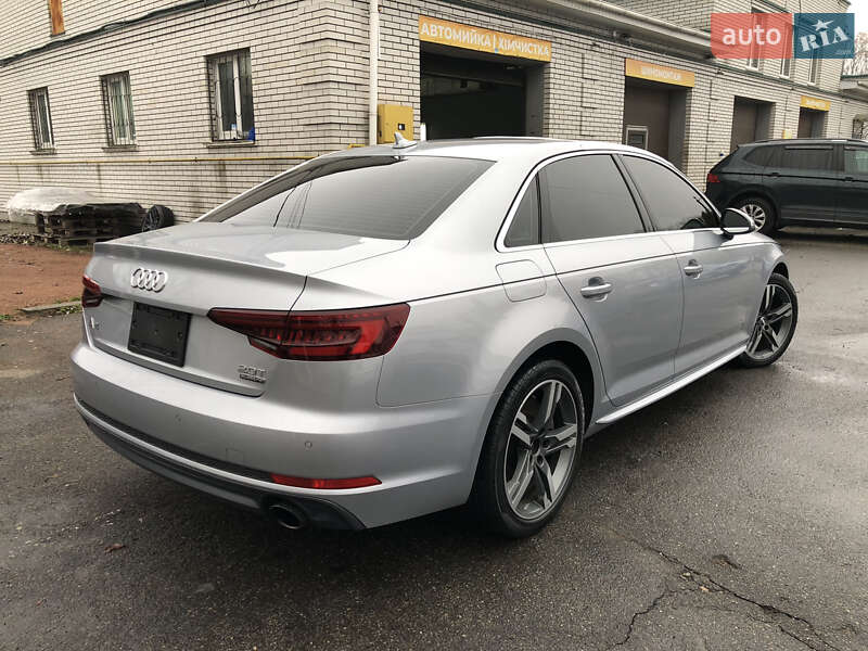 Седан Audi A4 2018 в Ирпене
