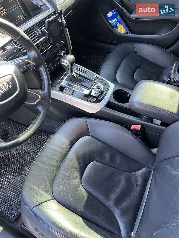 Седан Audi A4 2014 в Львове