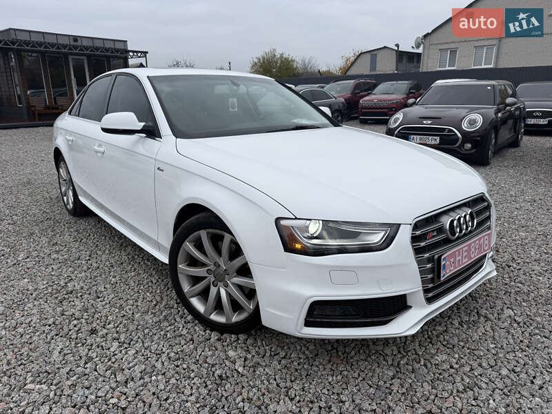 Седан Audi A4 2014 в Переяславе