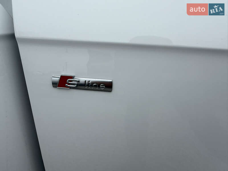 Седан Audi A4 2014 в Переяславе