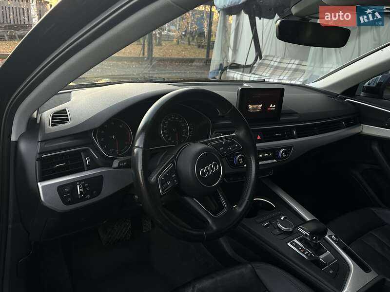 Седан Audi A4 2017 в Любешові