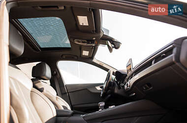 Седан Audi A4 2018 в Львове