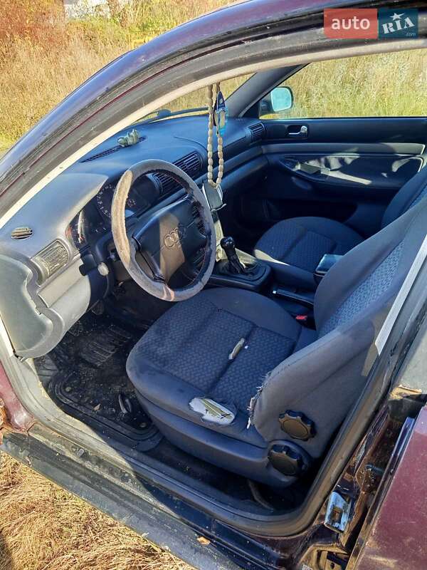 Седан Audi A4 1996 в Тлумаче фото 4 Седан Audi A4 1996 в Тлумаче