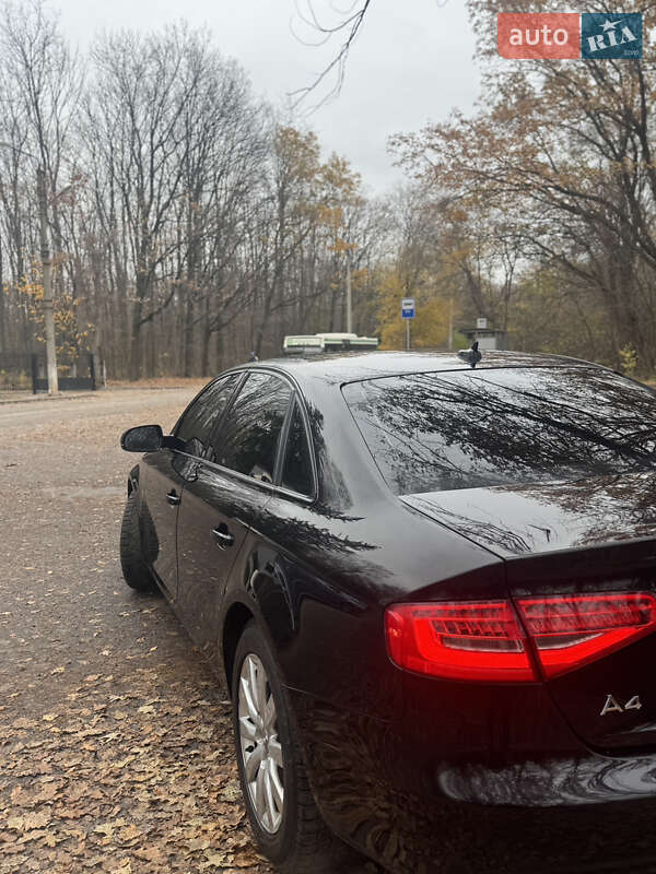 Седан Audi A4 2012 в Харкові