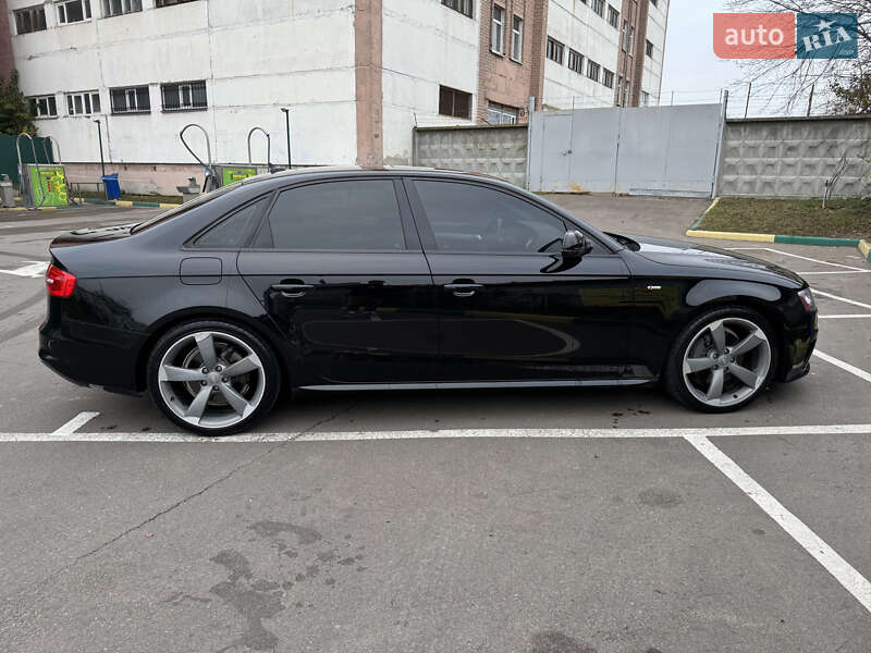 Седан Audi A4 2014 в Киеве