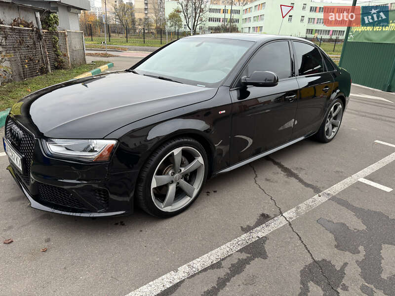 Седан Audi A4 2014 в Киеве