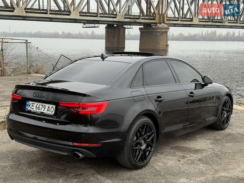 Седан Audi A4 2016 в Дніпрі