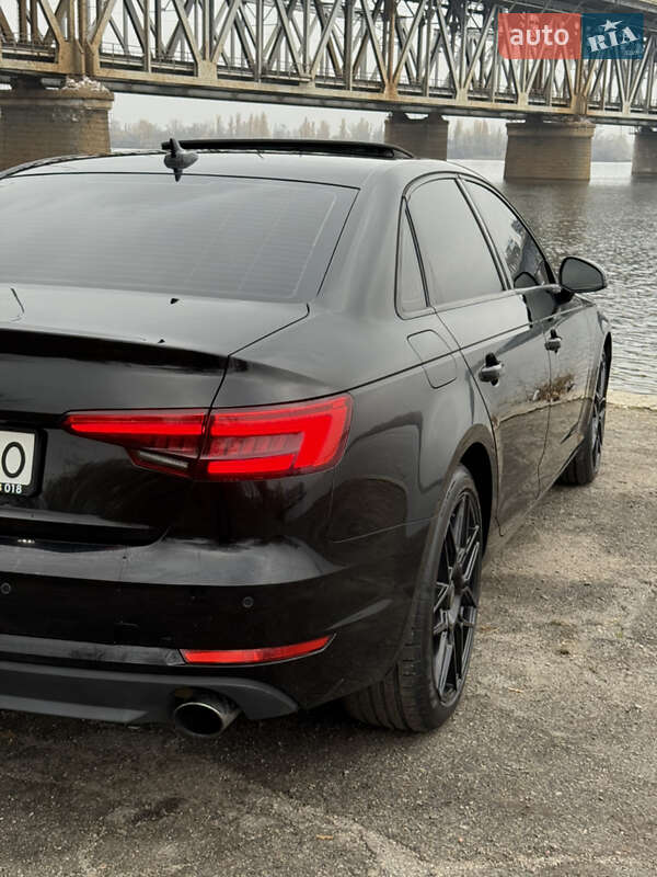 Седан Audi A4 2016 в Дніпрі
