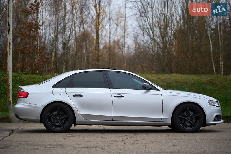 Седан Audi A4 2011 в Києві