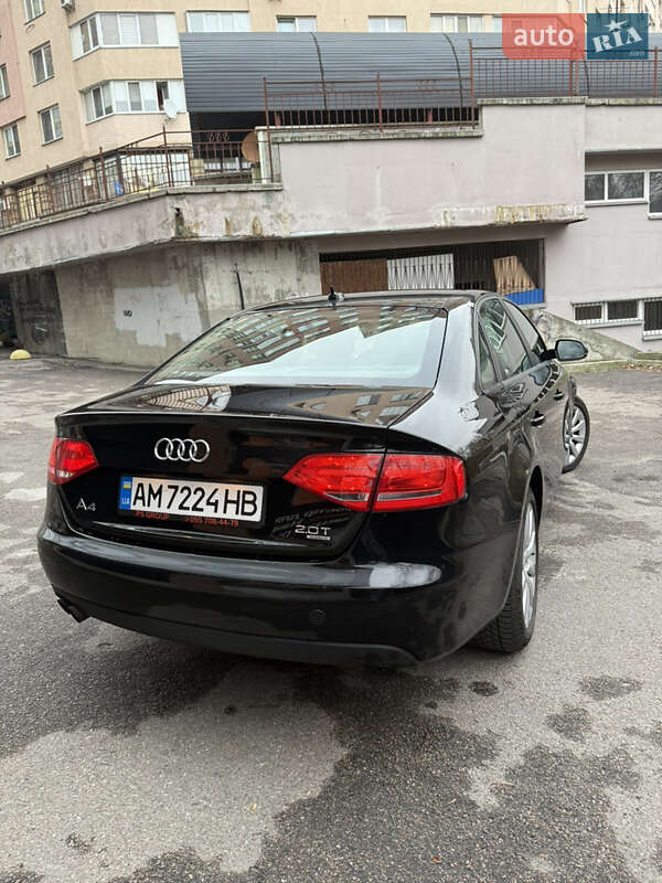 Седан Audi A4 2012 в Киеве