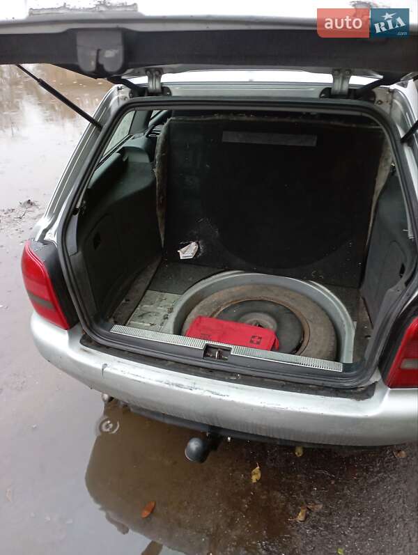 Універсал Audi A4 1998 в Калинівці