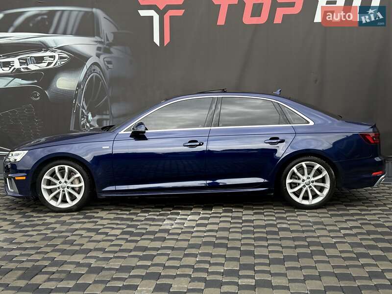 Седан Audi A4 2019 в Львові