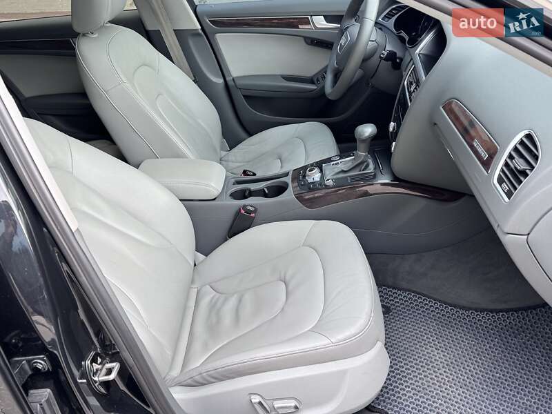 Седан Audi A4 2013 в Одесі