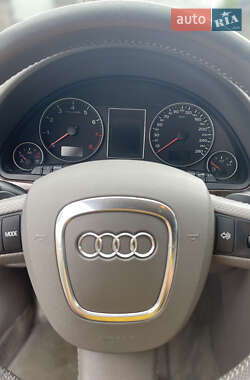 Универсал Audi A4 2006 в Киеве