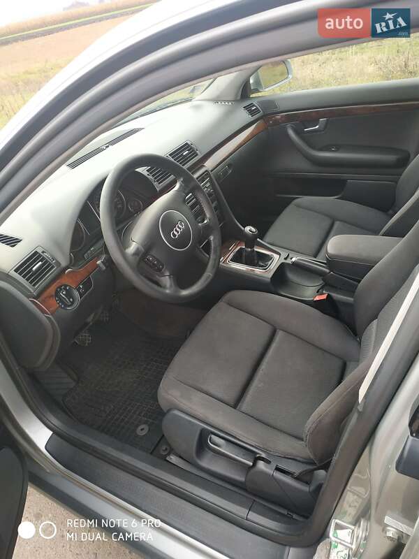 Універсал Audi A4 2002 в Ромнах