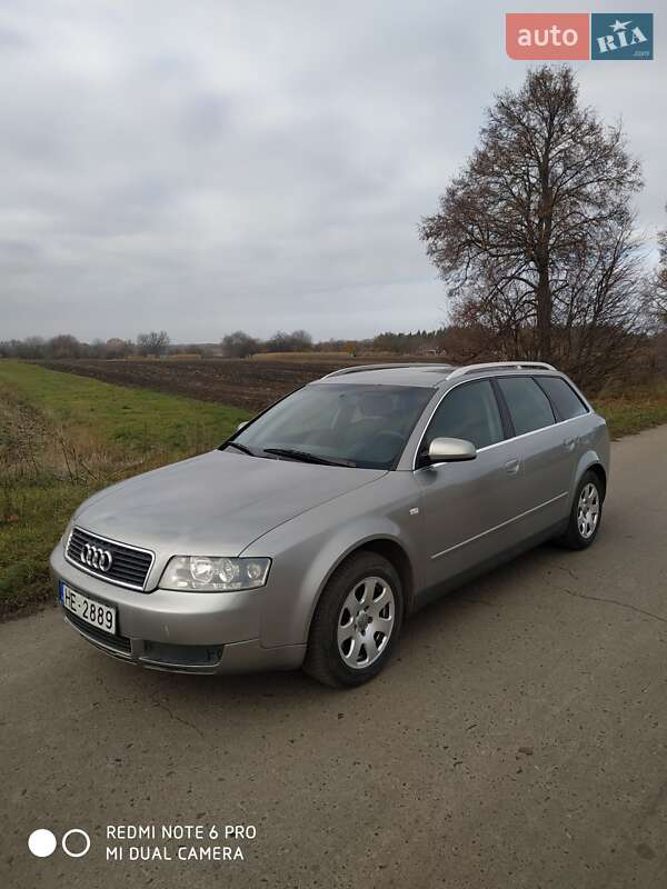 Універсал Audi A4 2002 в Ромнах