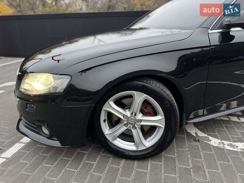 Універсал Audi A4 2011 в Києві