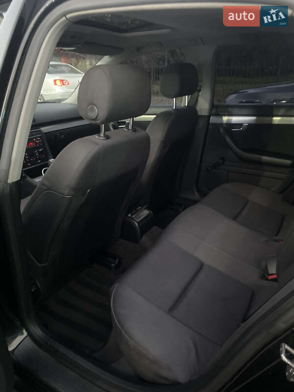 Седан Audi A4 2001 в Самборе