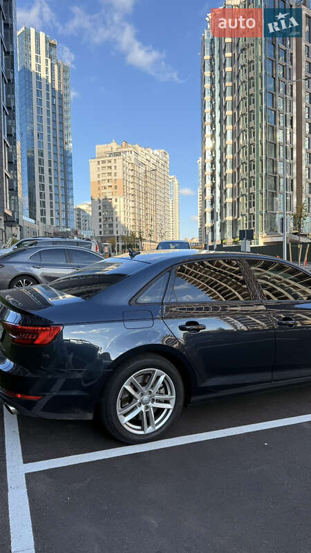 Седан Audi A4 2016 в Києві