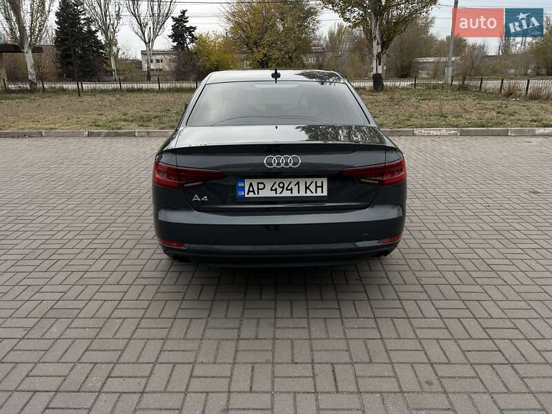 Седан Audi A4 2018 в Запоріжжі