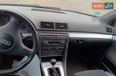 Универсал Audi A4 2003 в Деражне