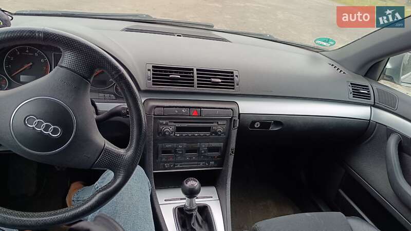 Универсал Audi A4 2003 в Деражне