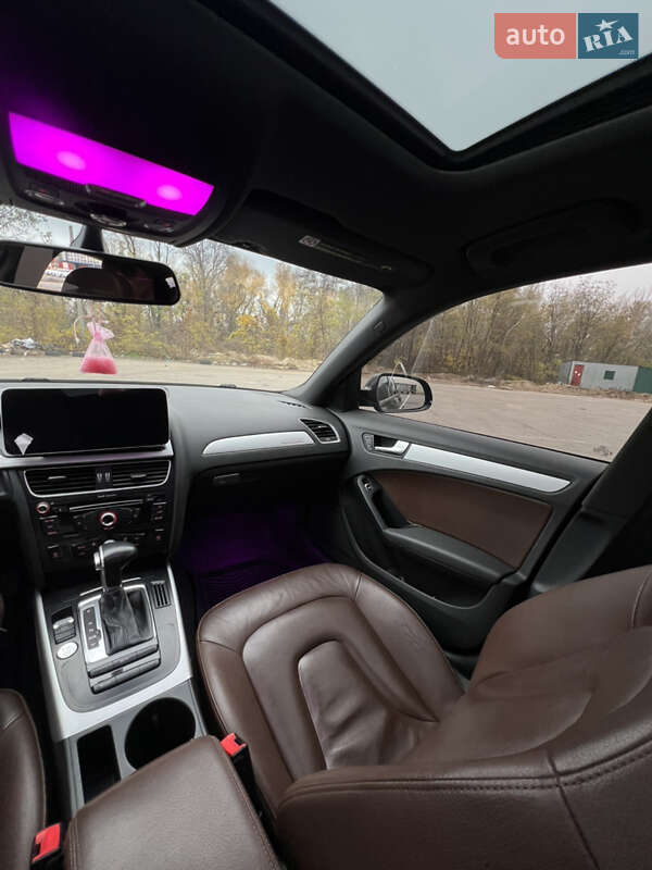 Седан Audi A4 2015 в Києві