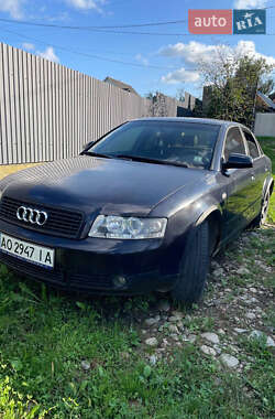 Седан Audi A4 2001 в Хусте