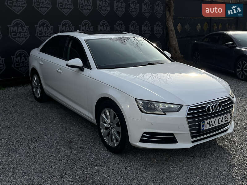 Седан Audi A4 2016 в Киеве