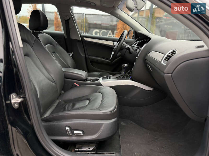 Седан Audi A4 2012 в Киеве