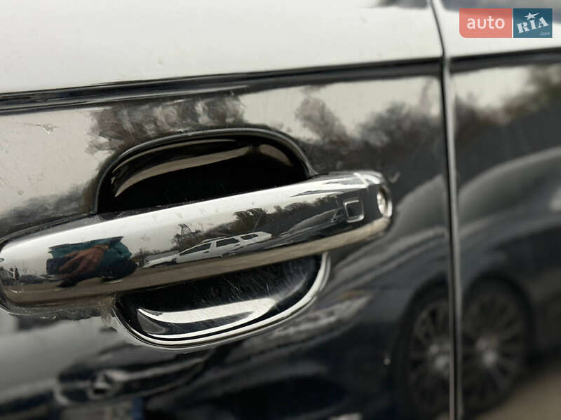 Седан Audi A4 2012 в Киеве