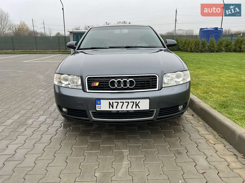 Седан Audi A4 2004 в Виннице