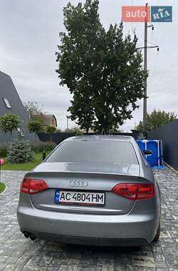 Седан Audi A4 2009 в Ровно